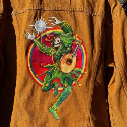 Levi's Dancing Jester Caramel Trucker
