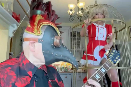 Toyah and Robert Fripp scale bizarre new heights in latest Sunday Lunch video