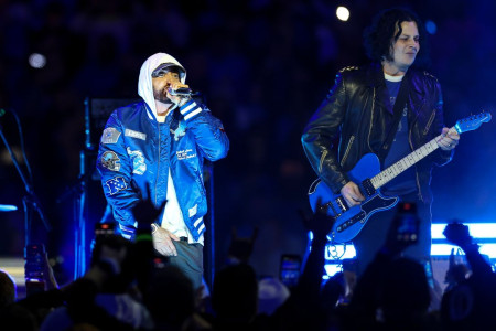 Jack White and Eminem Unite for Halftime Show at Detroit Lions Thanksgiving Game: Watch