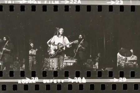 Getting Wild At Armadillo World Headquarters: Jerry Garcia, Doug Sahm, Leon Russell & Others Perform On Thanksgiving 1972