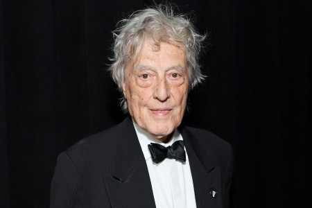 Tom Stoppard — Sparkling, Tony- and Oscar-Winning Writer for the Stage and Screen — Dies at 88