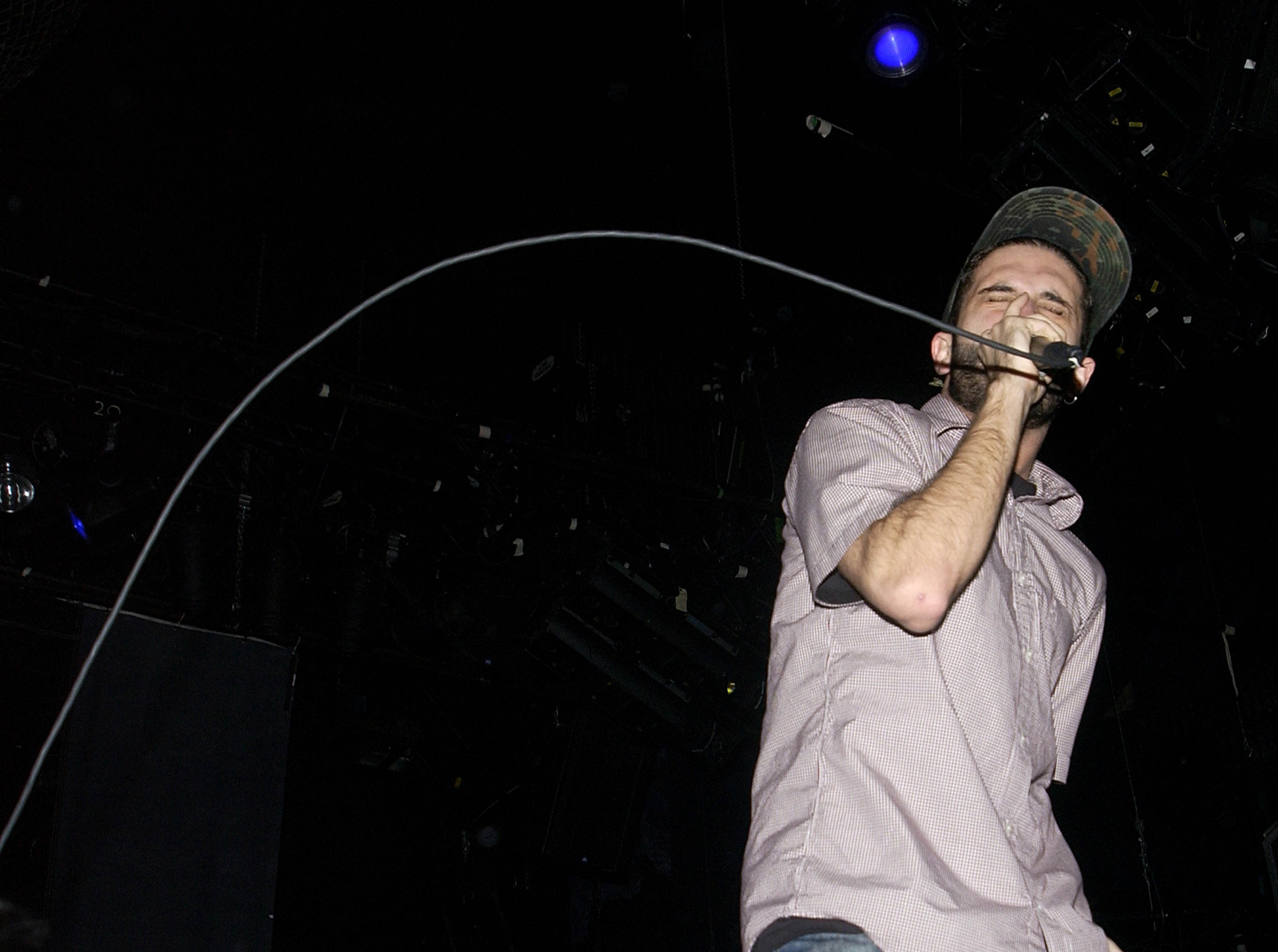 Daryl Palumbo onstage with Glassjaw in 2003