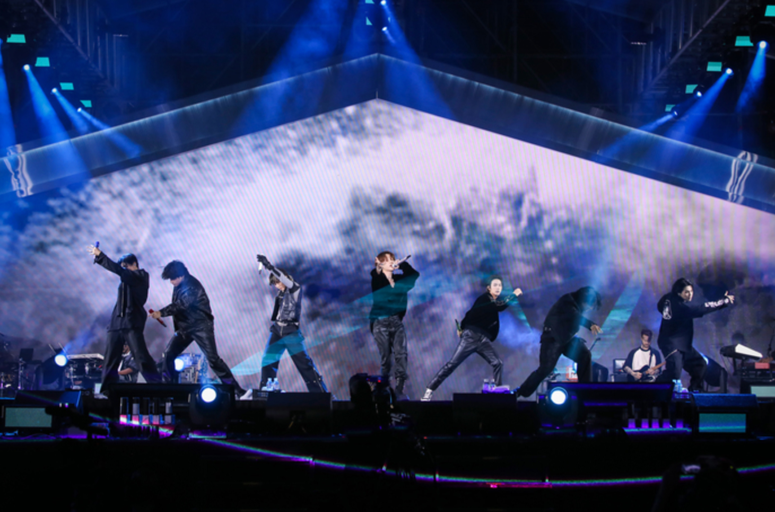 how to watch BTS: Yet To Come