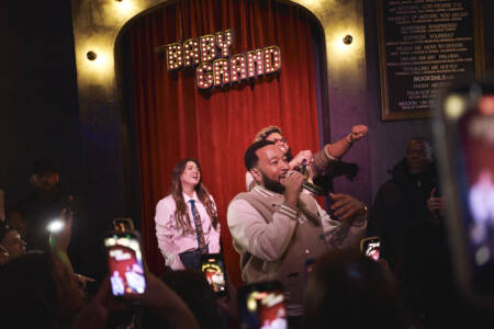 Watch Kelly Clarkson & John Legend Warm Up for New ‘Voice’ Season With Surprise NYC Karaoke Session