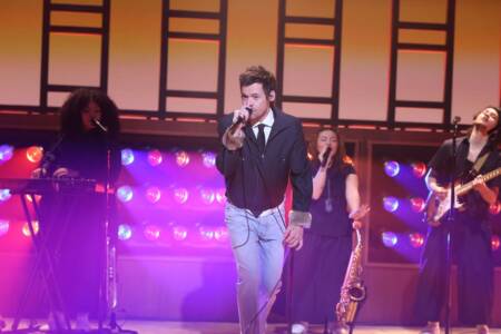 Watch Harry Styles Bring “Dance No More” and “Coming Up Roses” to SNL