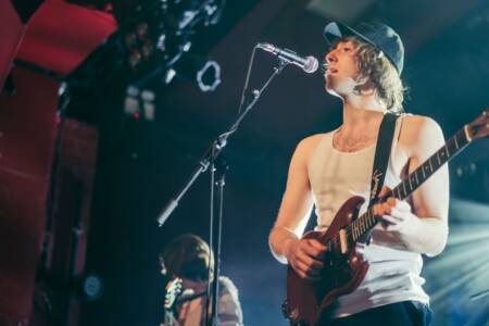 Watch Geese Cover the Stone Roses in Manchester