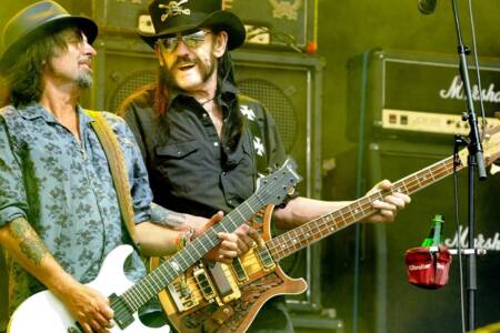 “I took my scooter up the lift and rode it through the corridors naked in drag make-up with just a tie on.” A brilliant and bonkers interview with Motorhead’s late, great Phil Campbell