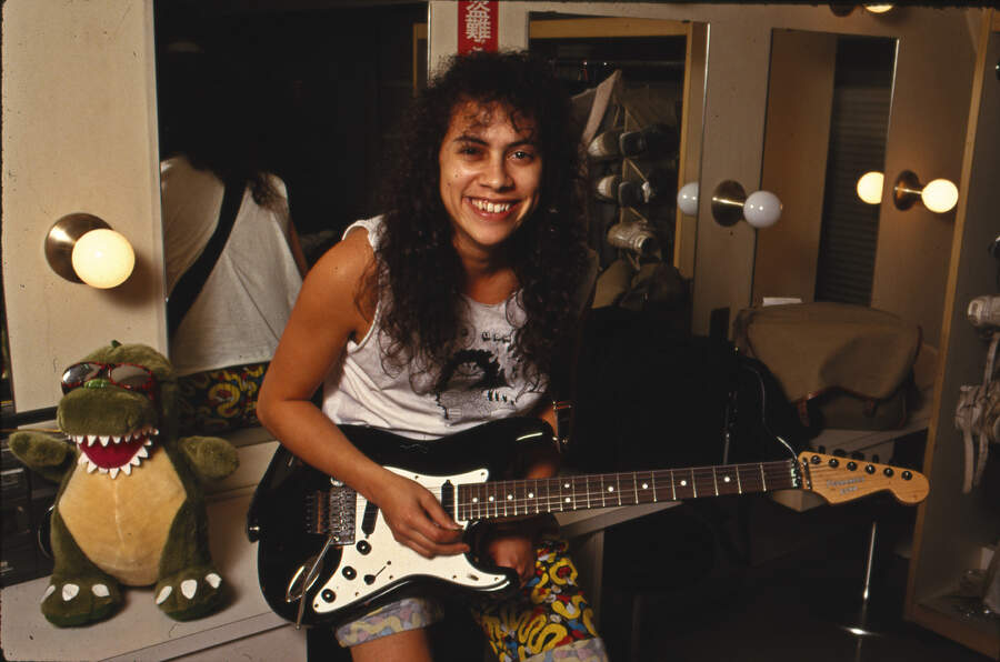 Kirk Hammett backstage