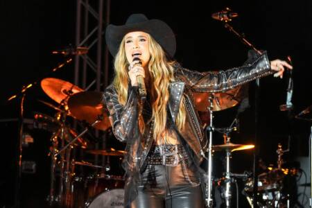 Following Delay Due To High Winds, Lainey Wilson Brings Masterful Headlining Set to Stagecoach on Saturday Night