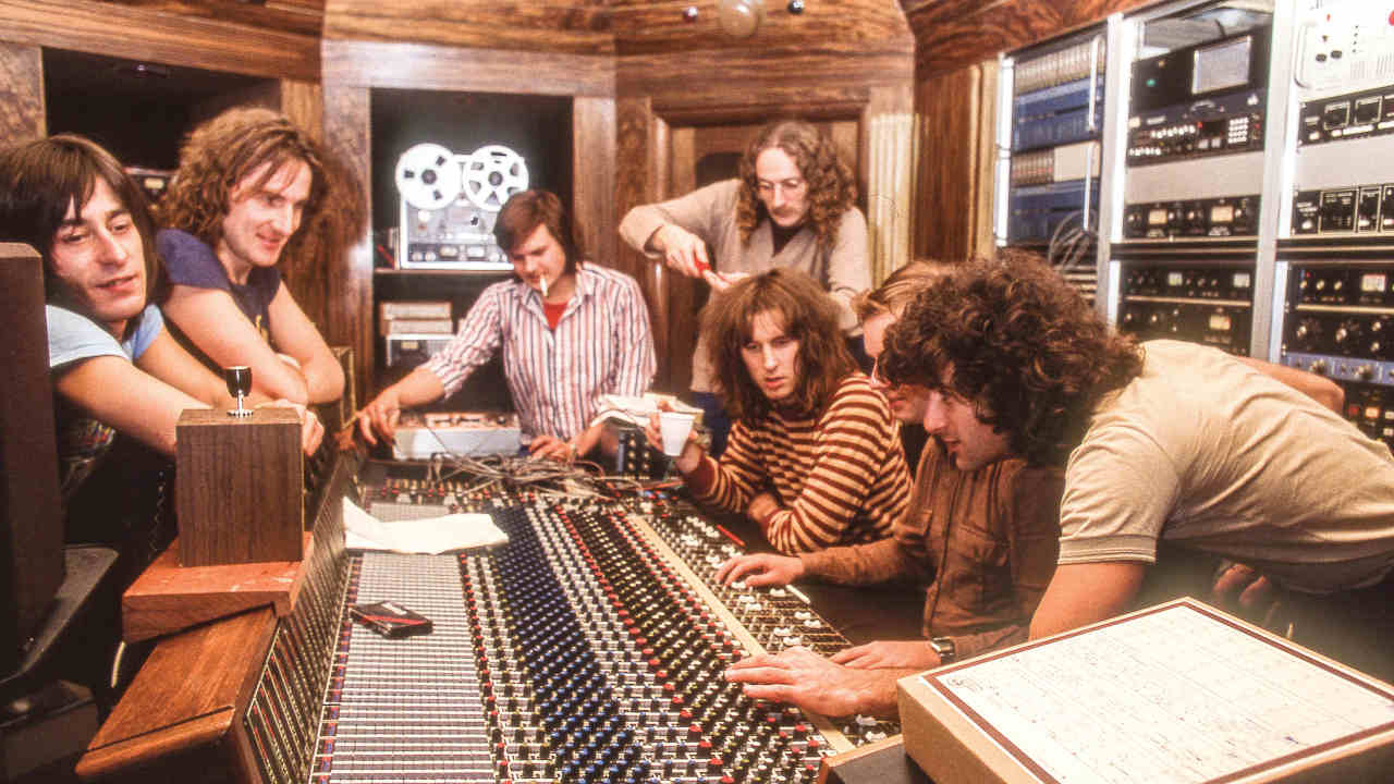 Krokus in the recording studio in 1980