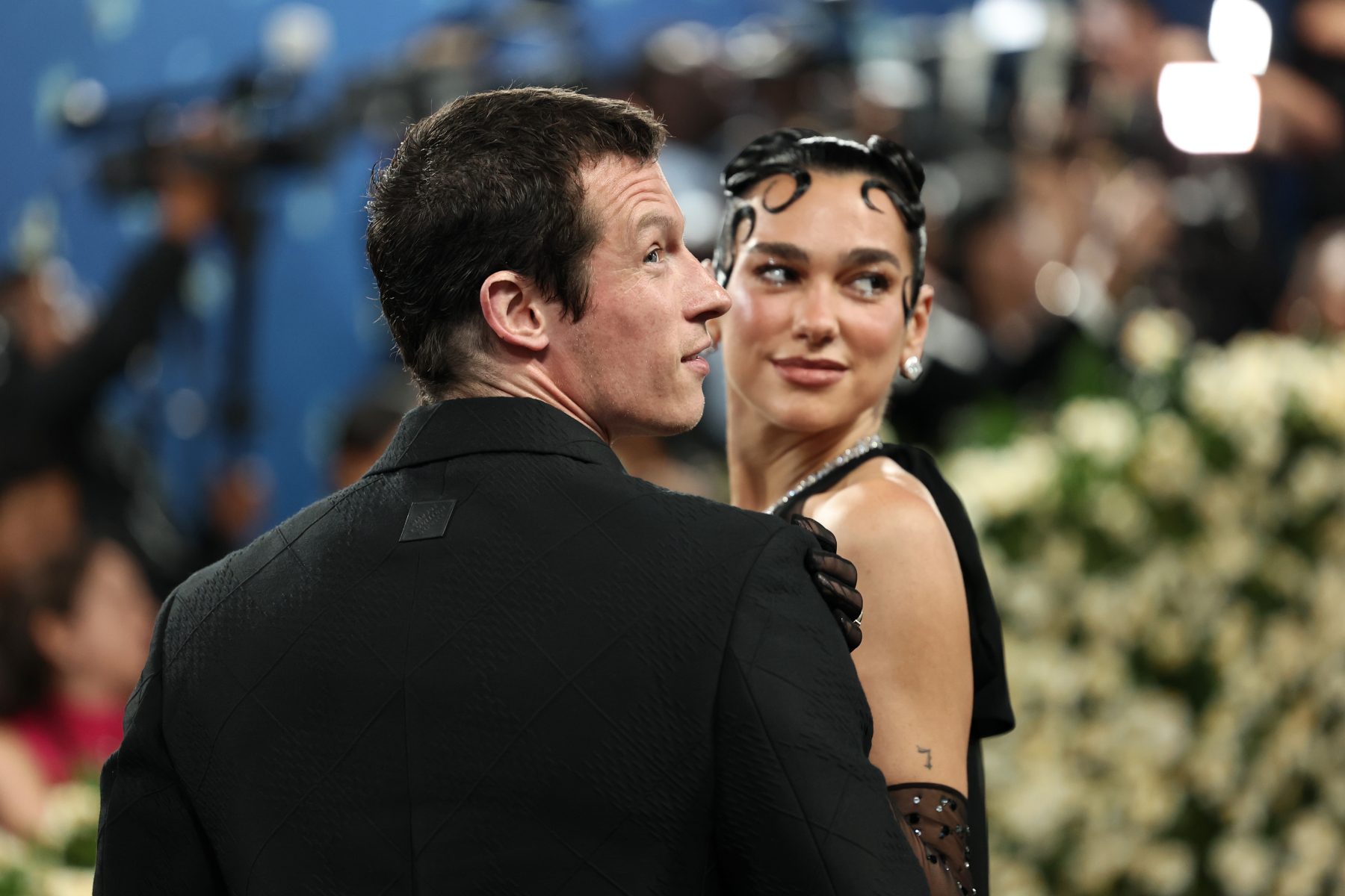 NEW YORK, NEW YORK - MAY 05: Callum Turner and Dua Lipa attend the 2025 Met Gala Celebrating "Superfine: Tailoring Black Style" at Metropolitan Museum of Art on May 05, 2025 in New York City. (Photo by Jamie McCarthy/Getty Images)