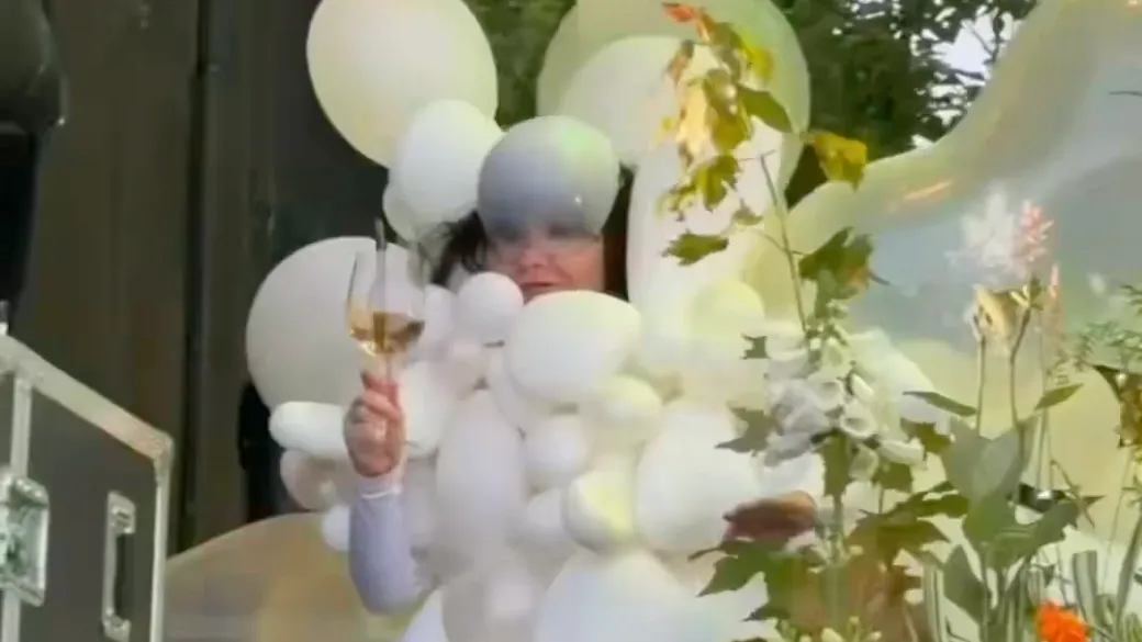 Watch Björk Throw an Eclipse Rave in a Balloon Dress 3 BjoCC88rk20screenshot20from20BjoCC88rk20Talk20YouTube