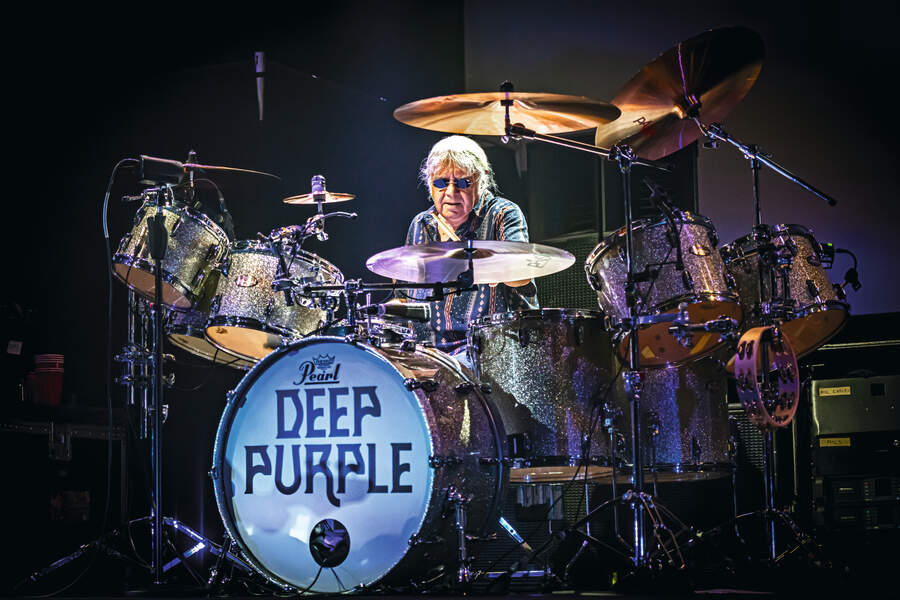 Deep Purple are in their seventh decade. They've sold 120 million albums. And they still have things to say. "There was no joy, no happiness on stage. I don't blame any one person for it, but Ithink we know who we're talking about" 21 Ian Paice onstage