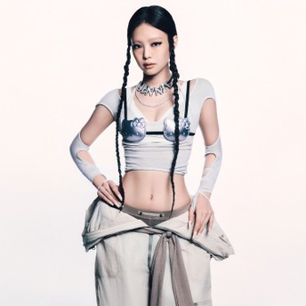jennie 0uz 344x344 1