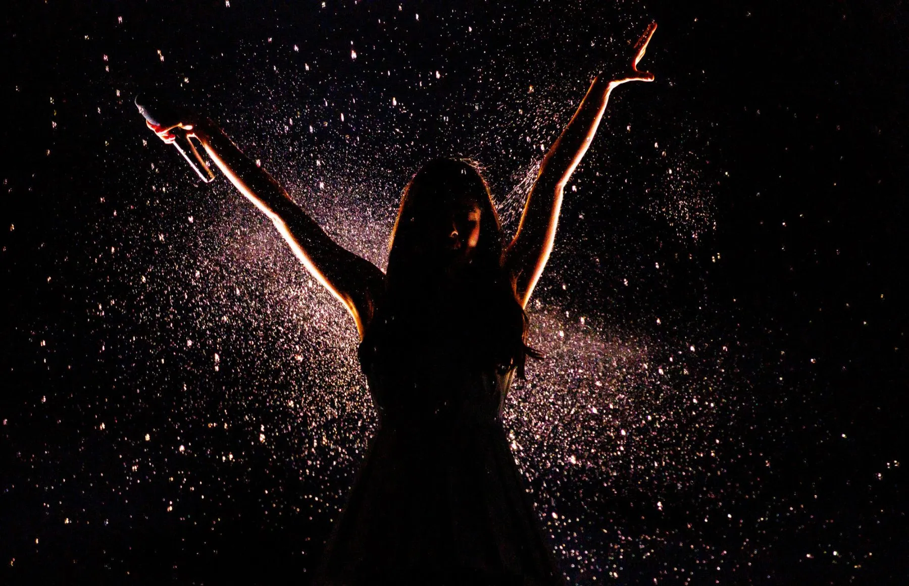 Olivia Rodrigo’s Unraveled Tour Opener Blooms With Hit After Hit & A Dissolving Dress: 5 Best Moments 13 Olivia Rodrigo perfroms during “The Unraveled Tour” with the first of 2 sold-out shows at People's Bank Arena on September 25, 2026, in Hartford, Connecticut.