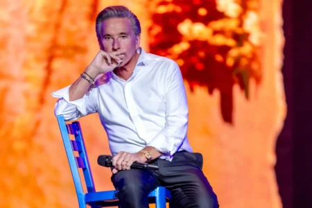 Ricardo Montaner Is ‘Feliz’ With First Latin Airplay No. 1: ‘Gives Me Immense Pleasure’
