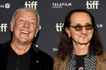 Geddy Lee and Alex Lifeson pay tribute to Neil Peart at documentary premiere. “There’s a whole side of him that a lot of you don’t really know”