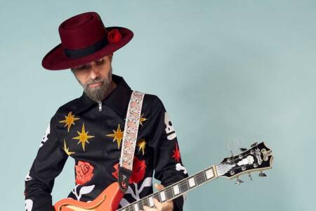 British bluesman Robin Davey launches new album with damning criticism of modern blues