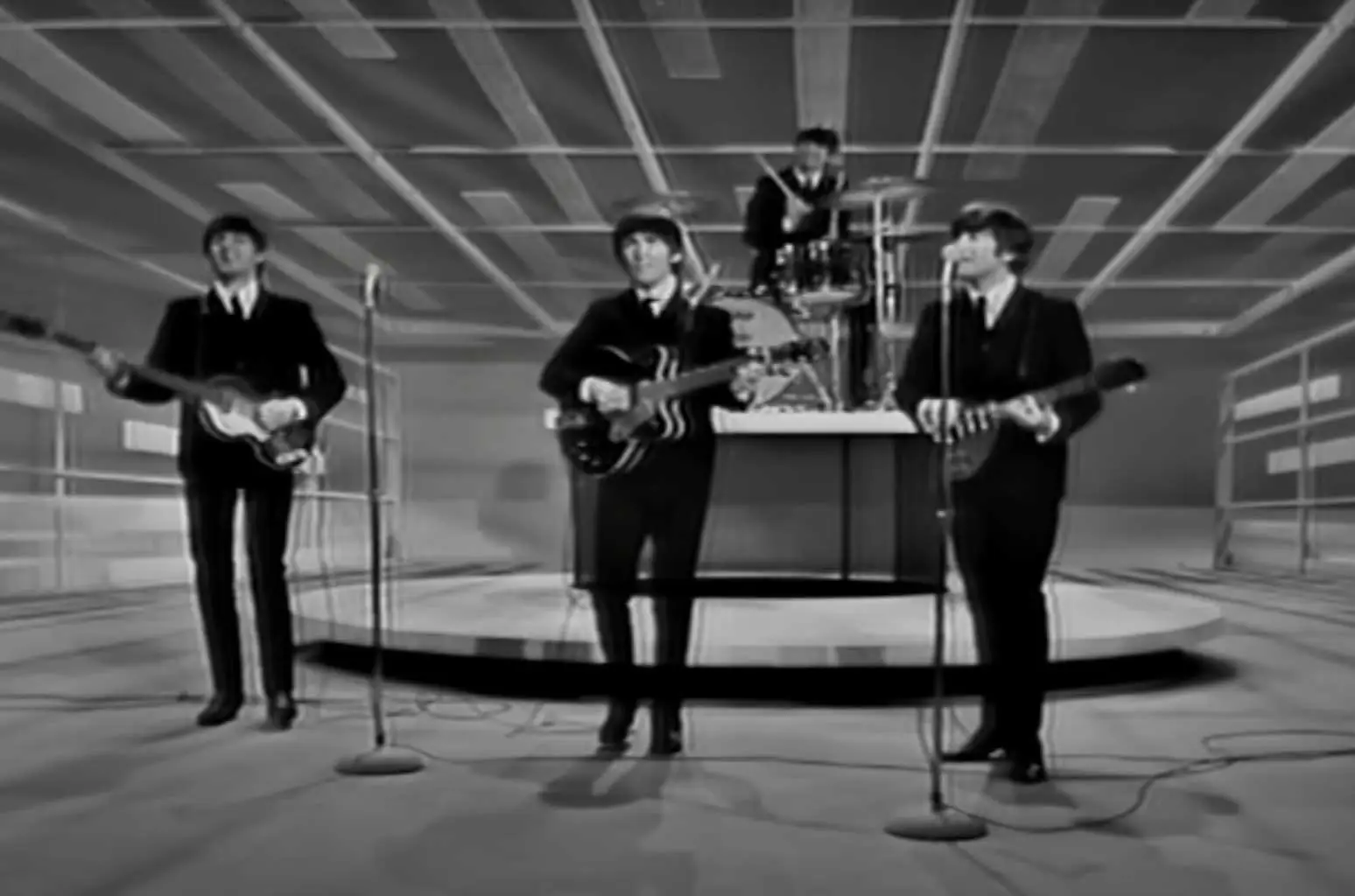 The Beatles - I Want To Hold Your Hand - Performed Live On The Ed Sullivan Show 2/9/64